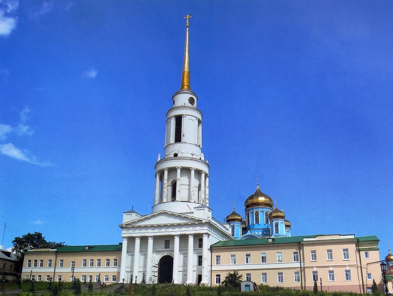 Колокольня и Владимирский собор монастыря. Фото 2007 г.