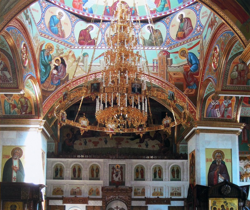 Внутренний вид Троицкого собора. Фото 2007 г.