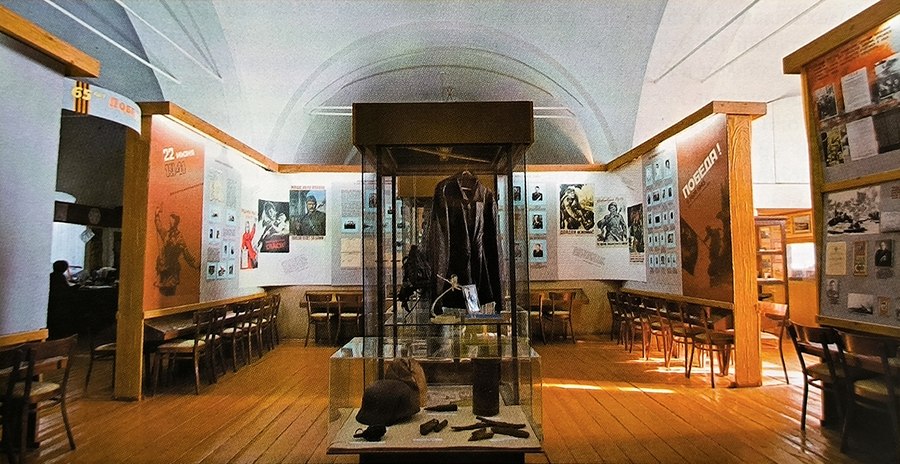 Экспозиция краеведческого музея в трапезной храма