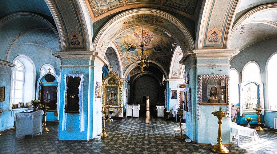 Внутренний вид трапезной Георгиевского храма