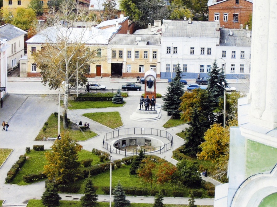 Вид на Красную площадь и улицу Коммунаров