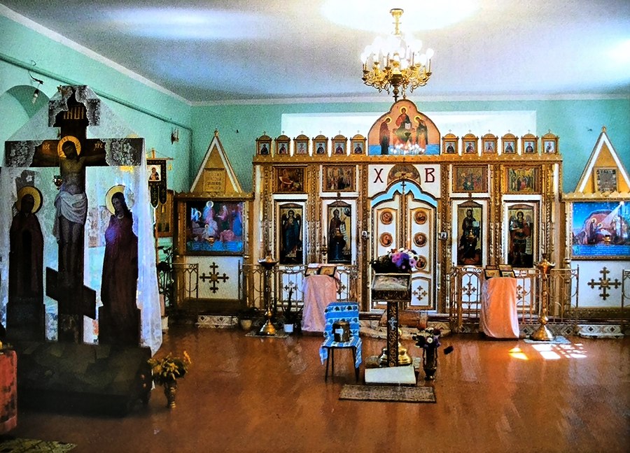 Внутренний вид Архангельского храма села Долгое