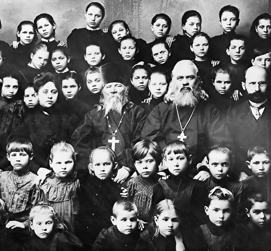 Преподаватели и учащиеся воскресной школы Липецка