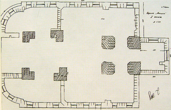 План Предтеченской церкви по обмерам БТИ. Штриховкой показаны первоначальные объёмы храма