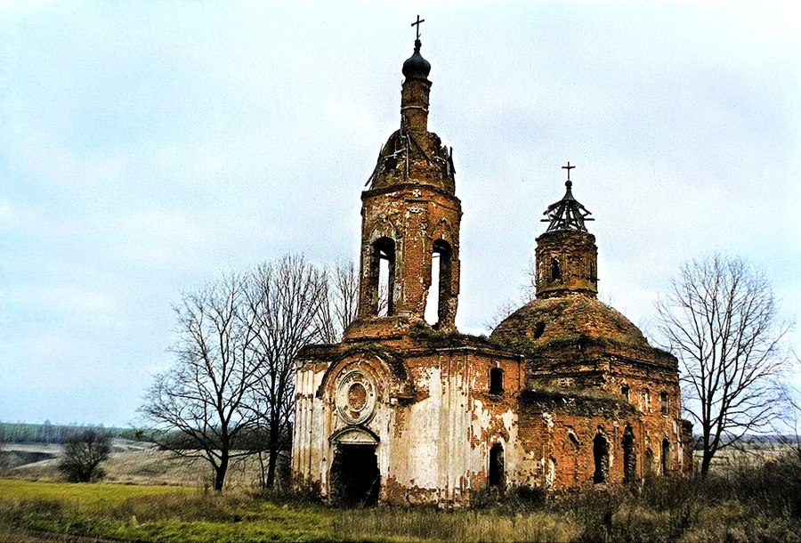 Знаменский храм села Спешнево-Подлесное