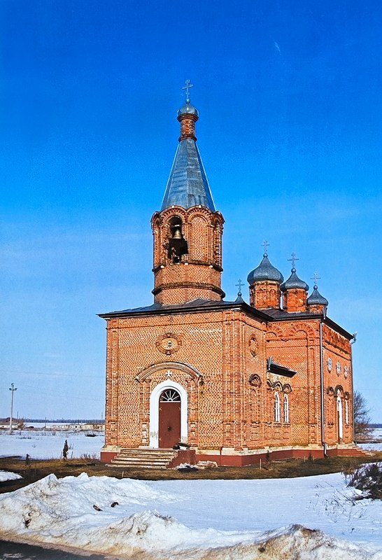 Храм святых Космы и Дамиана в селе Сугробы