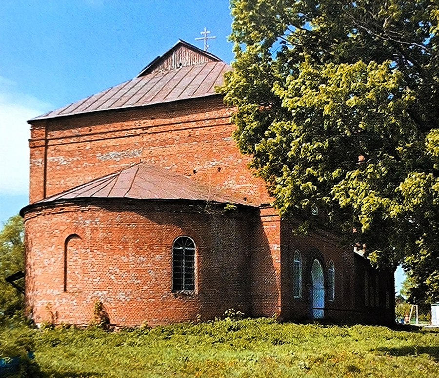 Вид с востока на Сретенский храм села Тёплое