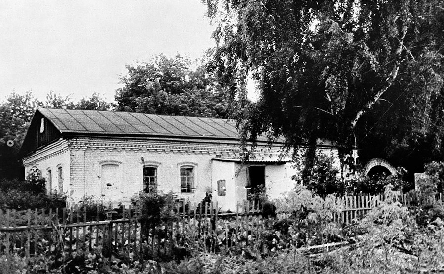 Причтовый дом Кир-Иоанновского храма