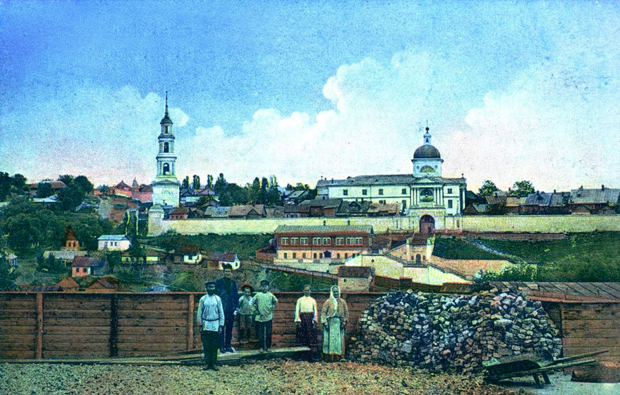 Вид на Знаменский монастырь