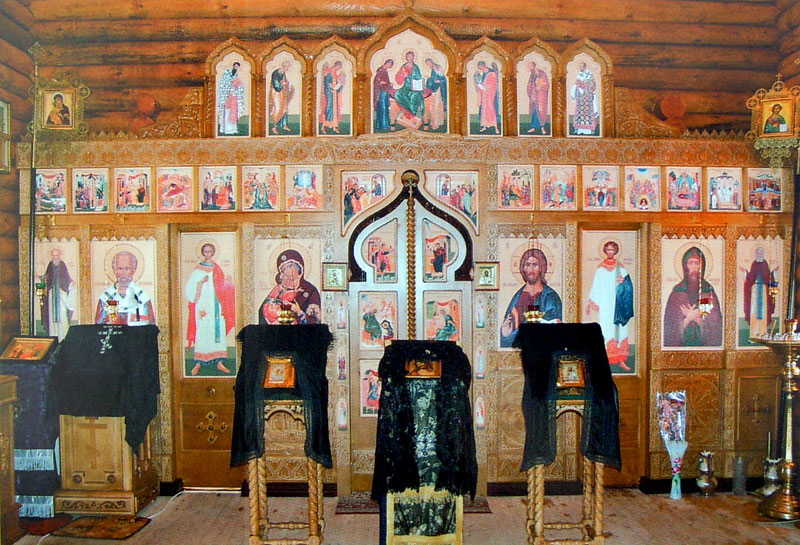 Внутренний вид Никольской церкви Знаменского монастыря