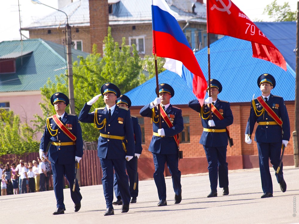 Парад Победы в Ельце 9 мая 2012 года